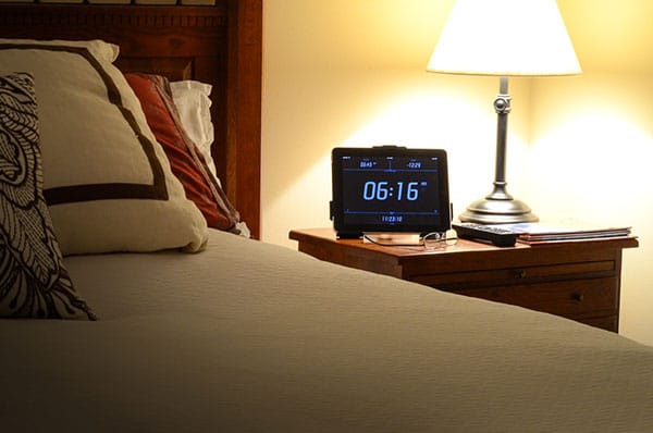 ipad-tablet-stand-for-bed