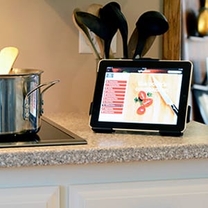 ipad-tablet-mount-stand-kitchen-cooking-300