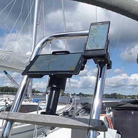 pedestal and pipe boat mount with devices
