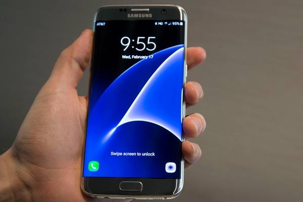 Samsung Galaxy S7 Unveiled