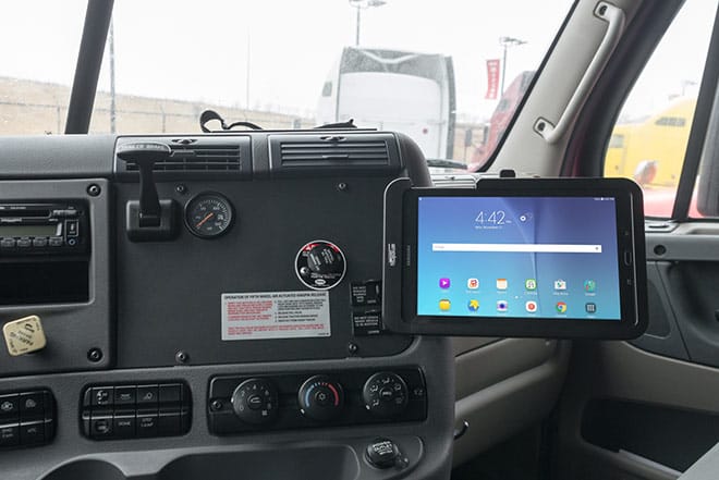 Galaxy Tab E 9.6 in Kenworth Semi Truck