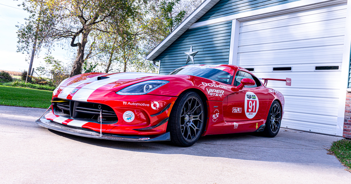 Dodge Viper Man Cave The Ultimate Mopar Fleet Itfitsme